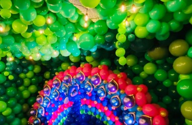 Diseño artístico de globos en gran escala en Balloon Story Barcelona 2026 Barcelona.